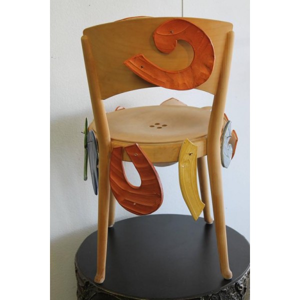 Betty_Woodman_(1930_-_2018)_"Chair" slide1