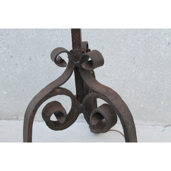 Pair_of_Renaissance_Style_Hand_Forged_Floor_Lamps slide11