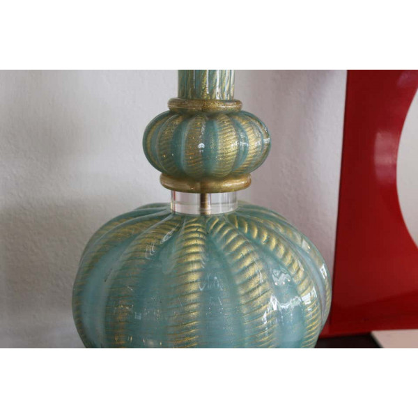 Murano_Glass_and_Lucite_Table_Lamp_Attrib._to_Barovier_&_Toso slide9
