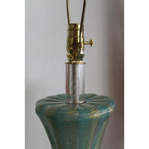 Murano_Glass_and_Lucite_Table_Lamp_Attrib._to_Barovier_&_Toso slide6