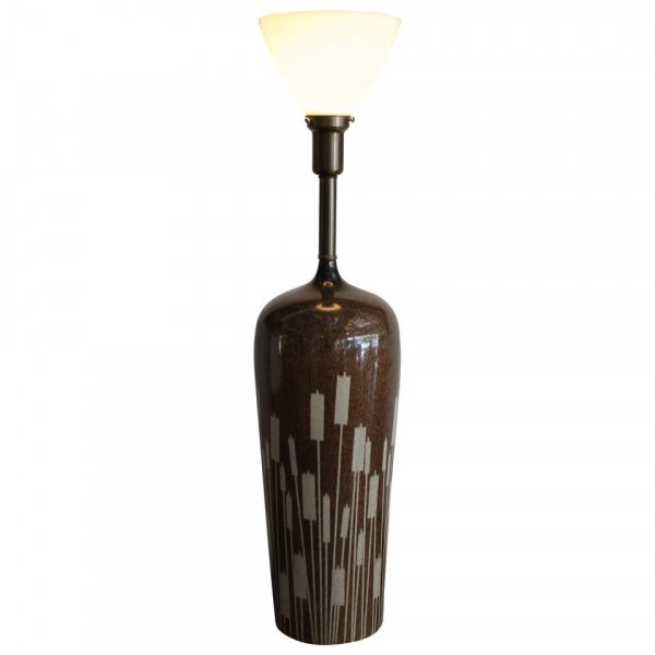 Ceramic_Lamp_with_Cattail_Pattern slide0