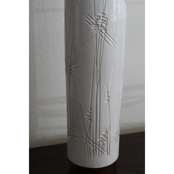 Ceramic_Cylindrical_Abstract_Lamp slide5