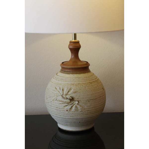Stoneware_Lamp_by_Bob_Kinzie_for_Affiliated_Craftsmen slide4
