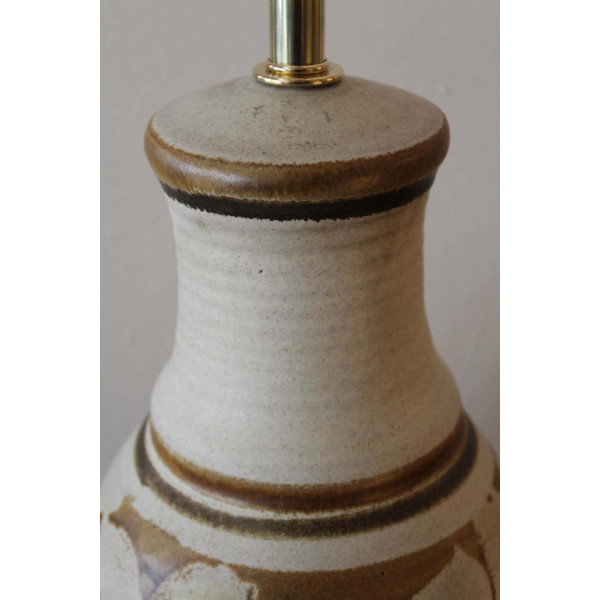 Stoneware_Lamp_by_Wishon-Harrell slide6