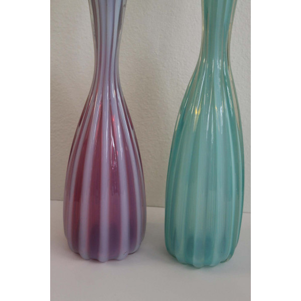 Pair_of_Murano_Cranberry,_Turquoise_and_Opaque_Vases slide1