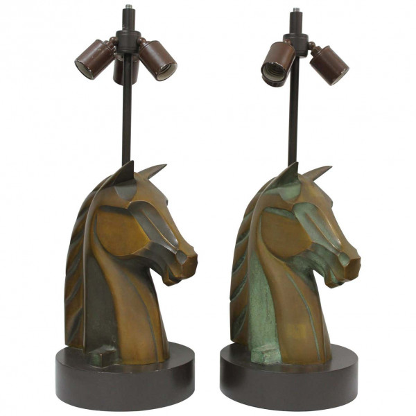 Pair_of_Bronze_Horse_Head_Lamps slide0