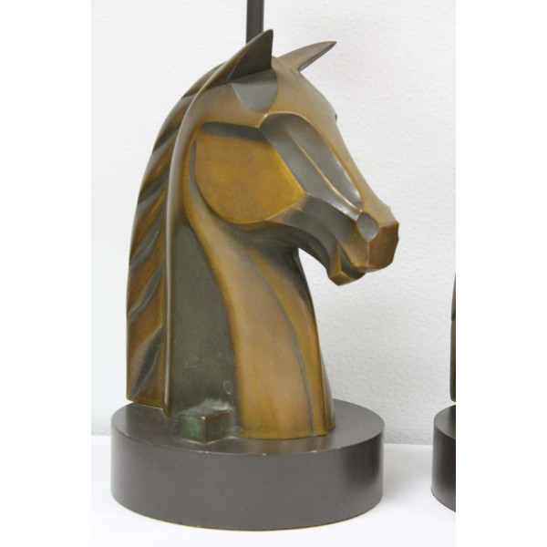 Pair_of_Bronze_Horse_Head_Lamps slide2