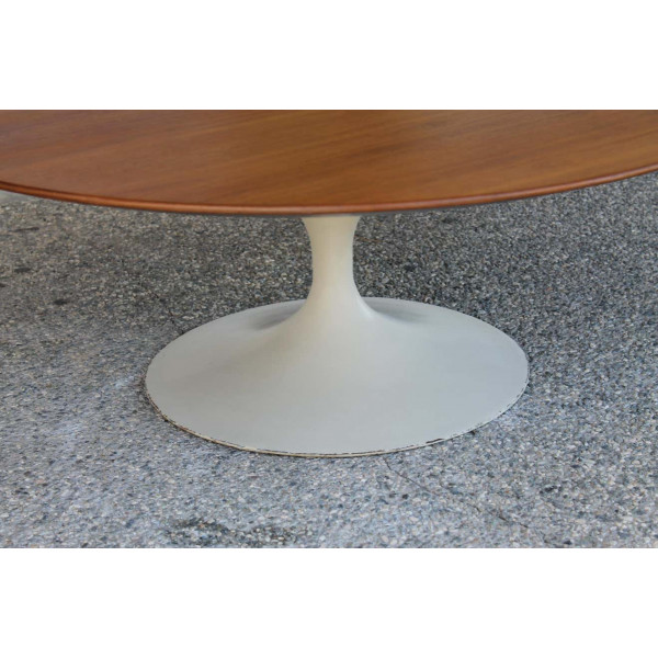 Eero_Saarinen_for_Knoll_Tulip_Coffee_Table_with_Walnut_Top slide2