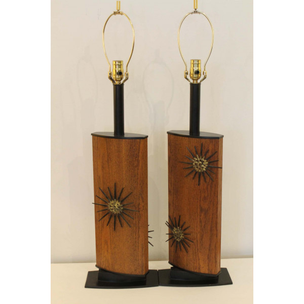 Pair_of_1970s_Modern_Lamps_with_Nail_Art_Sunbursts slide4
