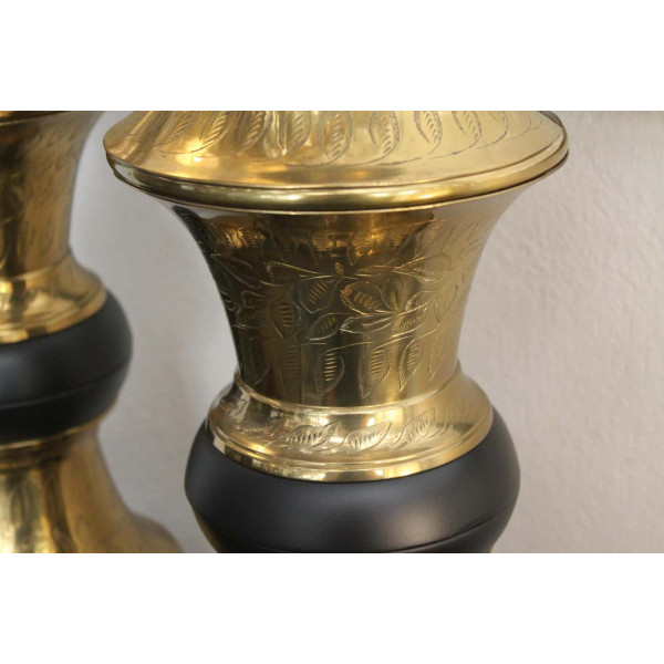 Monumental_Pair_of_Brass_Moroccan_Style_Lamps slide9