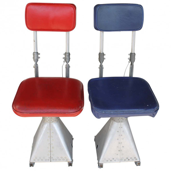 Pair_of_Machine_Age_Collapsible_Airline_Chairs slide0
