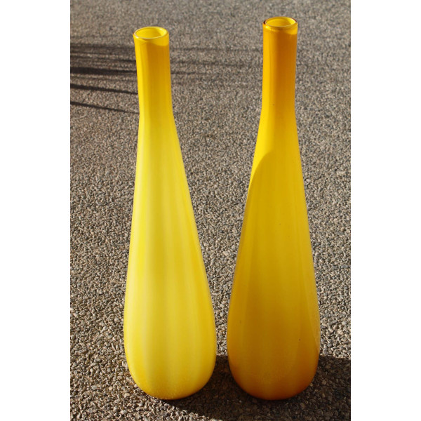 Pair_of_Murano_Cased_Glass_Yellow_Vases slide3