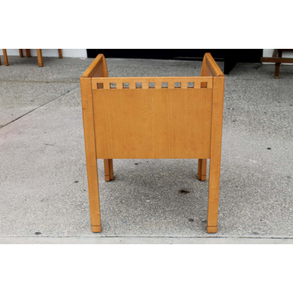 Four_Chairs,_Metropolitan_Furniture_Corporation slide7