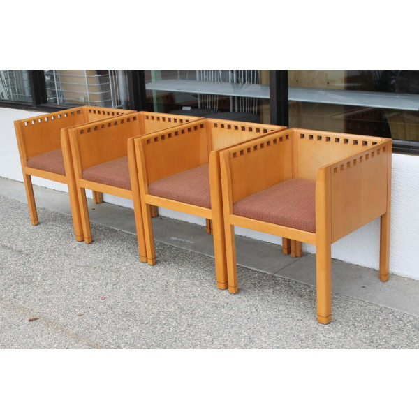 Four_Chairs,_Metropolitan_Furniture_Corporation slide1