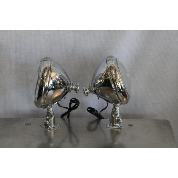 Pair_of_Automobile_Style_Spotlights_by_Unity_Manufacturing_of_Chicago_IL slide2