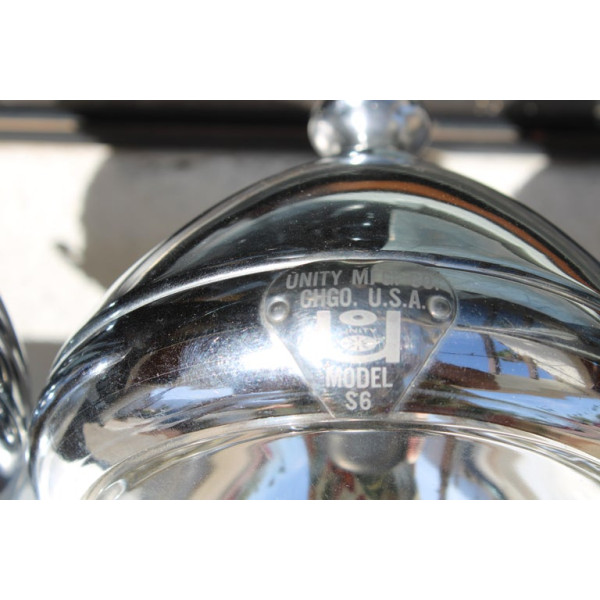 Pair_of_Automobile_Style_Spotlights_by_Unity_Manufacturing_of_Chicago_IL slide5