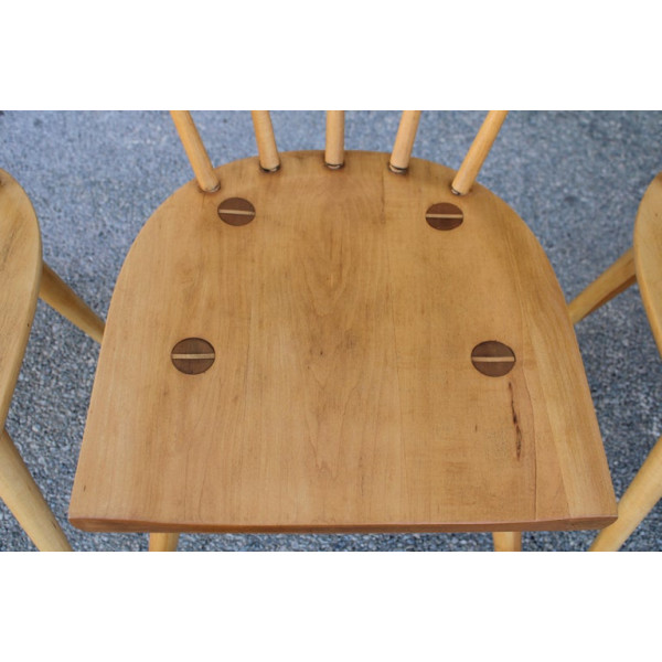 Set_of_4_Dining_Chairs_by_Paul_McCobb_for_the_Winchendon_Furniture_Co. slide8