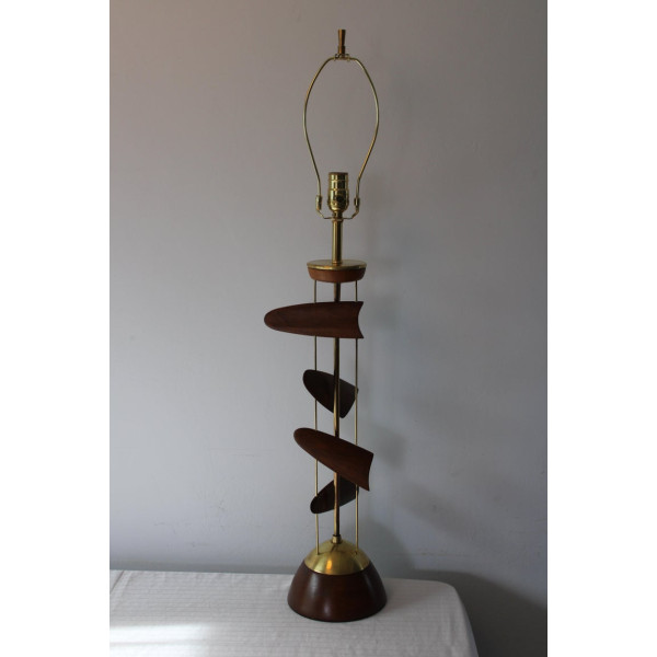 Sculptural_Wood_and_Brass_Lamp_attributed_to_Leo_Amino slide2
