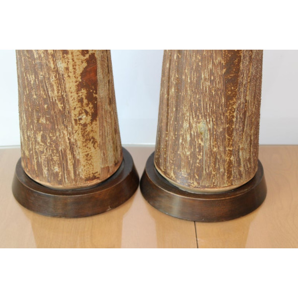 Pair_of_Stoneware_Lamps_with_Olive_Green_Drip_Glaze slide6