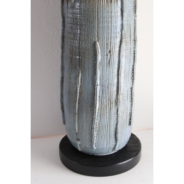Ceramic_Blue_Table_Lamp_with_Sgraffito_Lines slide9