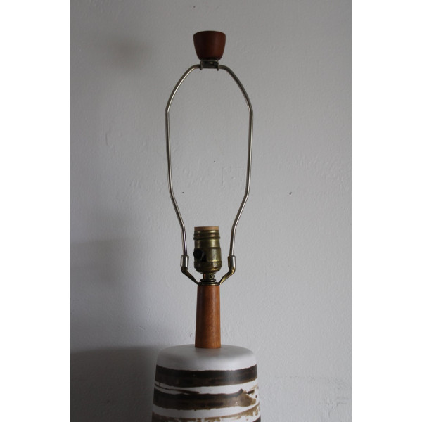 Ceramic_Table_Lamp_by_Martz slide5
