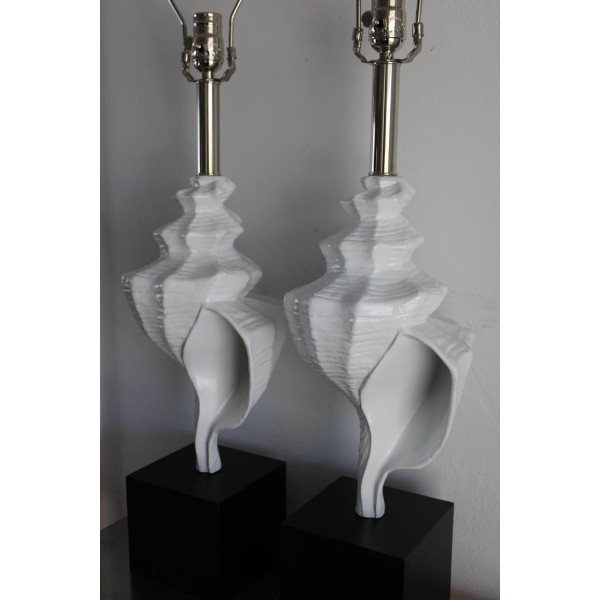 Pair_of_Aluminum_Seashell_Lamps_Attributed_to_the_Laurel_Lamp_Co. slide2