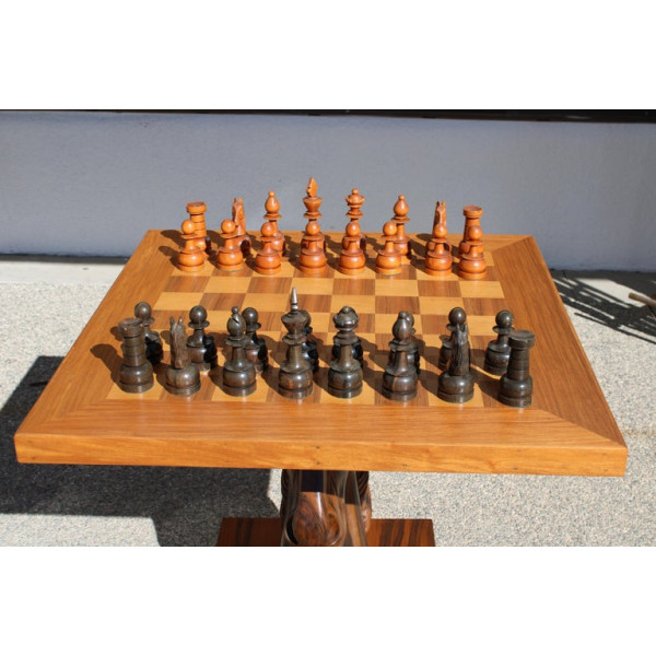 Chess_Table_with_Horse_Head_Base,_Complete_Set slide7